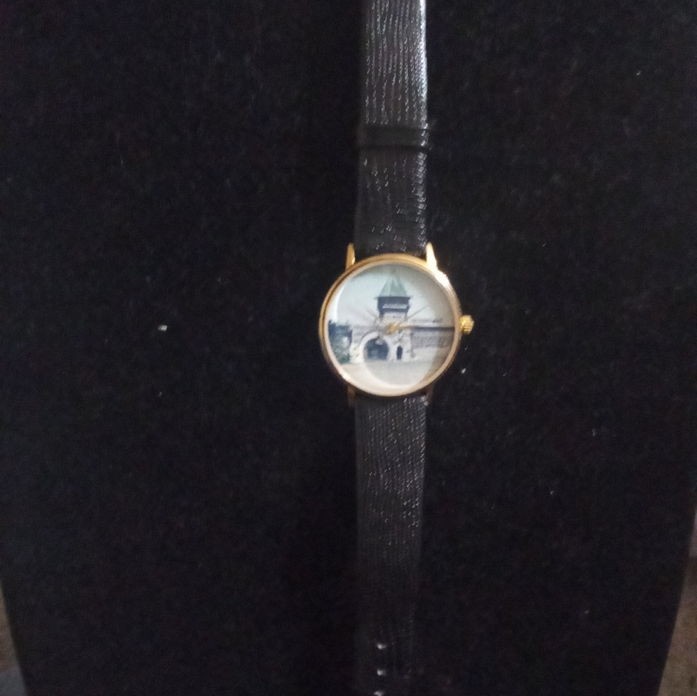 Watch - Picture 2 of 2